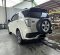 2016 Daihatsu Terios R A/T Putih - Jual mobil bekas di Jawa Barat-9