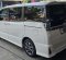2018 Toyota Voxy 2.0 A/T Putih - Jual mobil bekas di Jawa Barat-12
