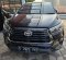 2022 Toyota Kijang Innova V A/T Gasoline Hitam - Jual mobil bekas di Jawa Barat-1