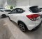 2019 Honda HR-V 1.5L E CVT Putih - Jual mobil bekas di Banten-8