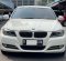 2011 BMW 3 Series 320i Putih - Jual mobil bekas di DKI Jakarta-1