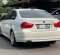 2011 BMW 3 Series 320i Putih - Jual mobil bekas di DKI Jakarta-5