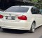 2011 BMW 3 Series 320i Putih - Jual mobil bekas di DKI Jakarta-5