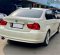 2011 BMW 3 Series 320i Putih - Jual mobil bekas di DKI Jakarta-6