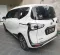 2017 Toyota Sienta V CVT Putih - Jual mobil bekas di Banten-7