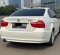 2011 BMW 3 Series 320i Putih - Jual mobil bekas di DKI Jakarta-4