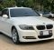 2011 BMW 3 Series 320i Putih - Jual mobil bekas di DKI Jakarta-3