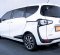 2017 Toyota Sienta V Putih - Jual mobil bekas di Banten-2