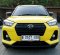 2022 Daihatsu Rocky 1.0 R Turbo CVT Kuning - Jual mobil bekas di DKI Jakarta-2