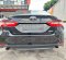 2020 Toyota Camry 2.5 V Hitam - Jual mobil bekas di Jawa Barat-3