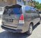 2010 Toyota Kijang Innova G A/T Gasoline Abu-abu - Jual mobil bekas di Jawa Timur-13