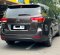 2017 Kia Grand Sedona Ultimate Coklat - Jual mobil bekas di DKI Jakarta-4