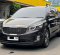 2017 Kia Grand Sedona Ultimate Coklat - Jual mobil bekas di DKI Jakarta-11