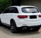 2022 Mercedes-Benz GLC 200 AMG Line Putih - Jual mobil bekas di DKI Jakarta-8